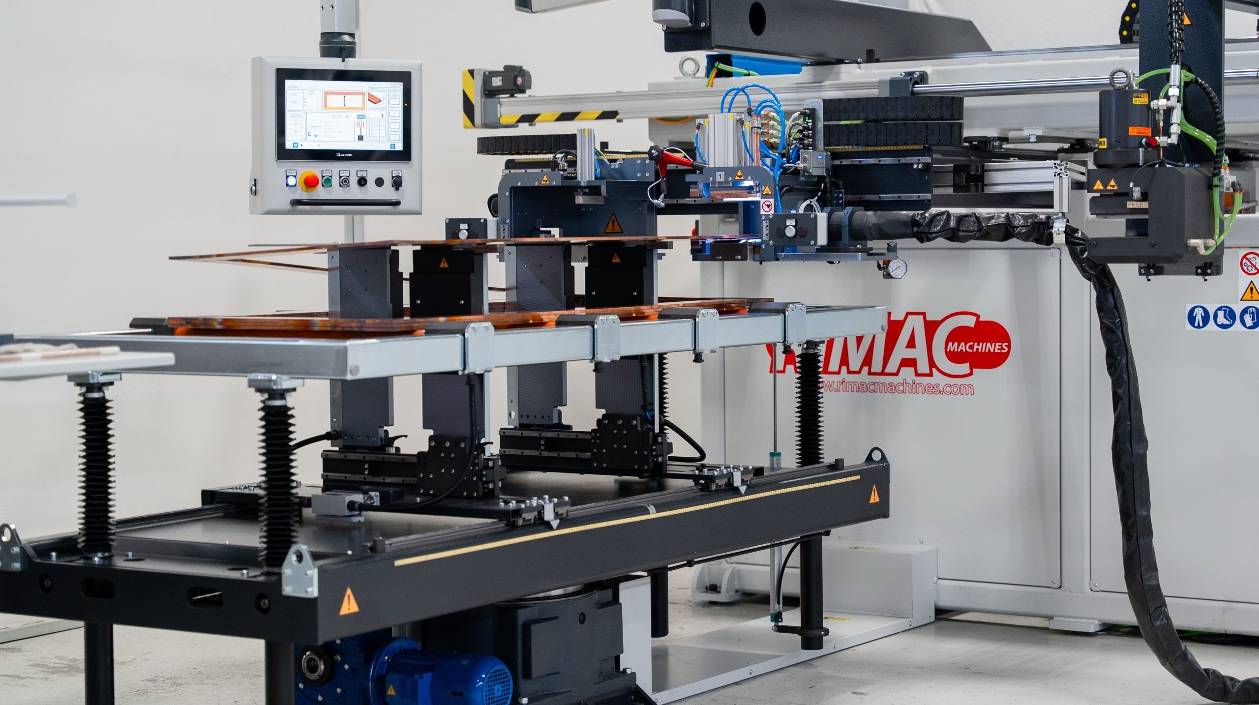 macchina automatica brasatura bobine polari